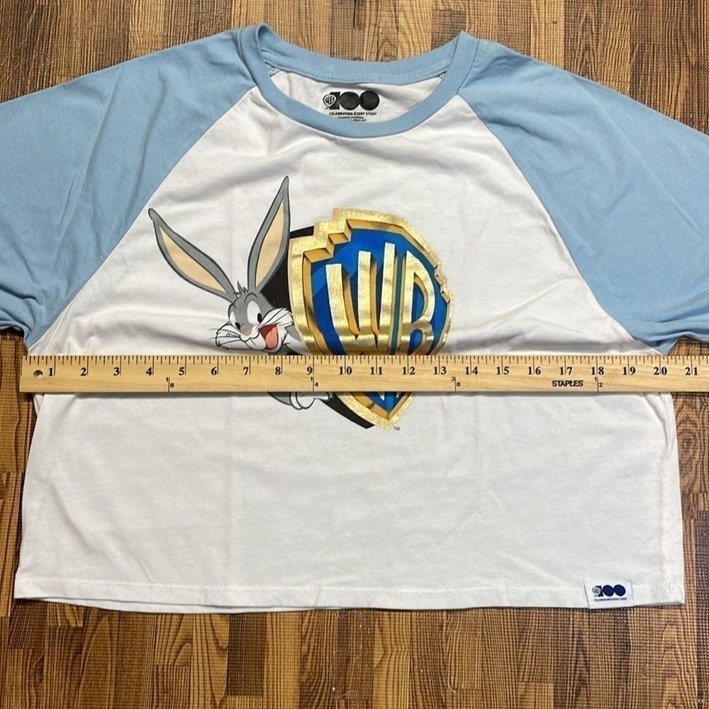 Warner Bros. 100th celebration Bugs Bunny oversize crop woman’s T-shirt size M - Picture 8 of 9